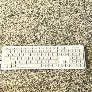 Microsoft - Bluetooth Keyboard and Mouse Bundle - Glacier